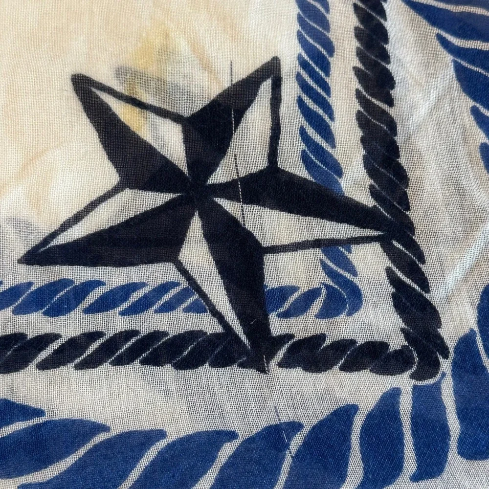 Old Navy Scarf Womens 52x50 White Navy Blue Nautical Anchor‎ Rope Star Print